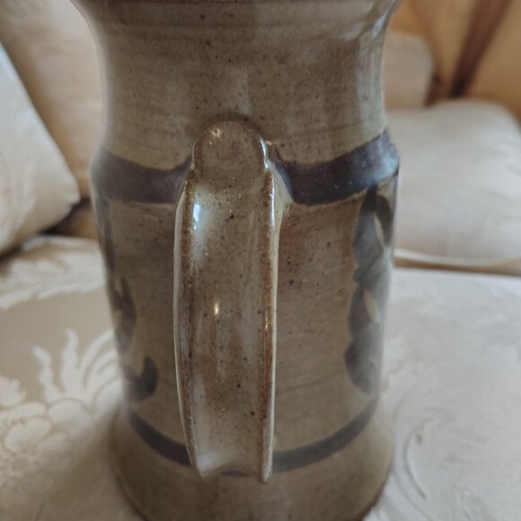 Signed Stoneware Water Jar Pottery - Picture 6 of 7